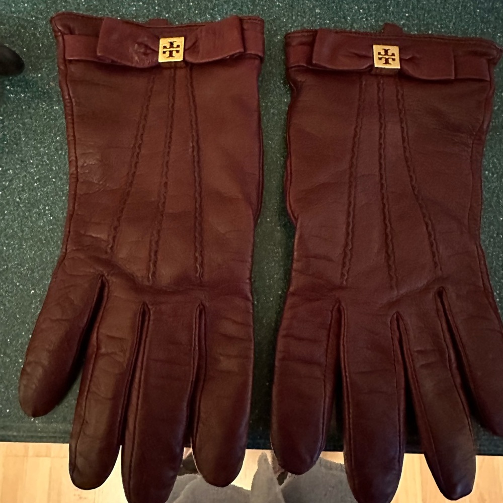 Tory Burch Leather Gloves